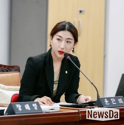 윤단비 의원(더불어민주당, 자선거구)