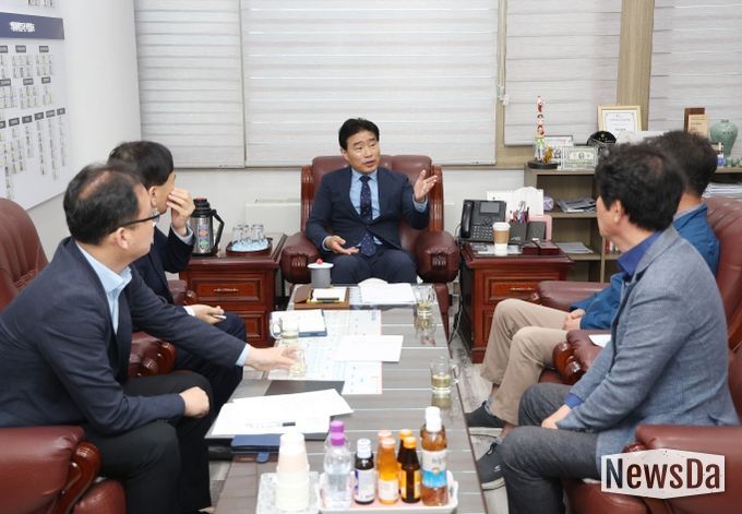 고양특례시의회 김운남 의장, 관내 마을버스 운수종사자 처우 개선 논의 주도