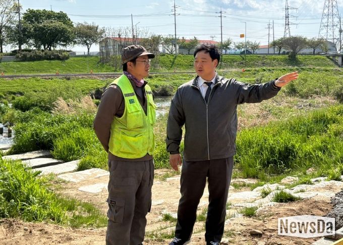 고준호 경기도의원, 파주시 공릉수변광장 및 봉일천교 개선현장 점검