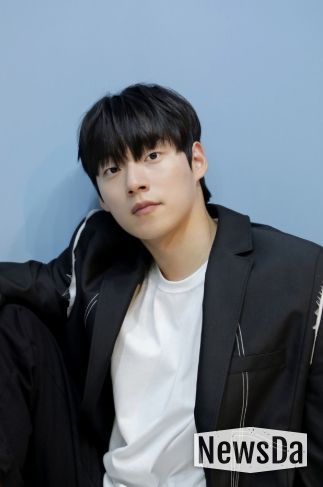 [사진 = 골든문 엔터테인먼트 제공]