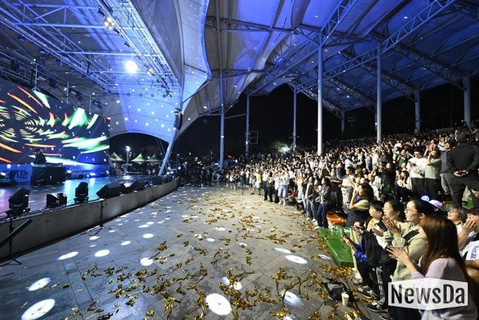 제33회 흥부제 가족과 함께 신명 나는 축제의 막 올리다(축하공연)