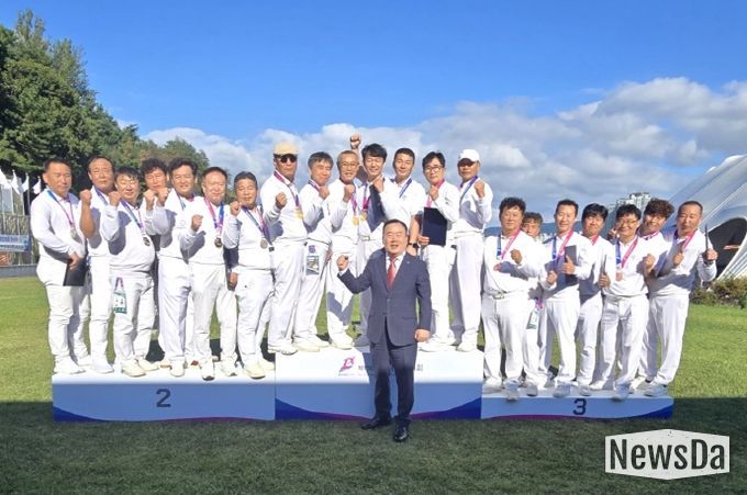 궁도 시상식 좌 김연수, 이원성, 신용식, 최정식, 고민구, 윤일현, 최재훈