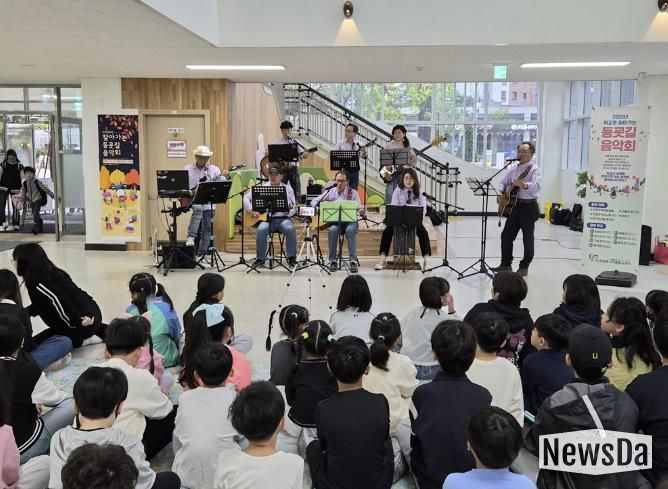 의정부시자원봉사센터, 학교로 찾아가는 '등굣길 음악회' 성료