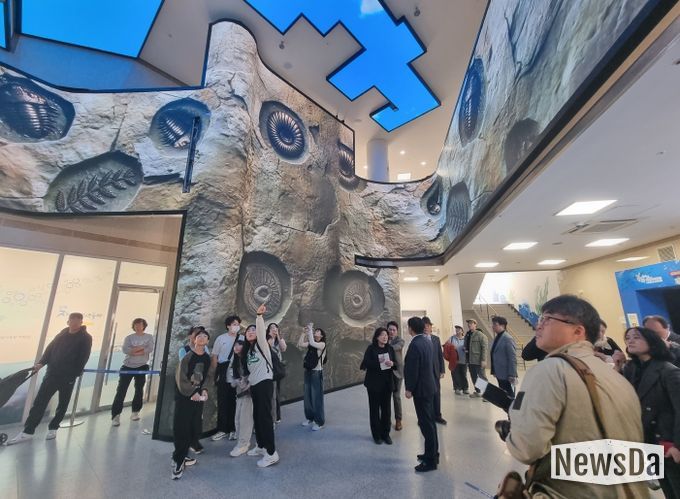 강화자연사박물관 개관 10주년 기념행사, 관람객 2천여 명 모으며 흥행