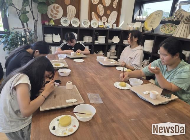 구세군 여주지역아동센터 아이들의 손끝에서 피어난 나눔의 예술