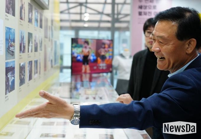 제5회 성북 마을기록 전시 ‘가족, 내마음속 책갈피’16일까지 선보여