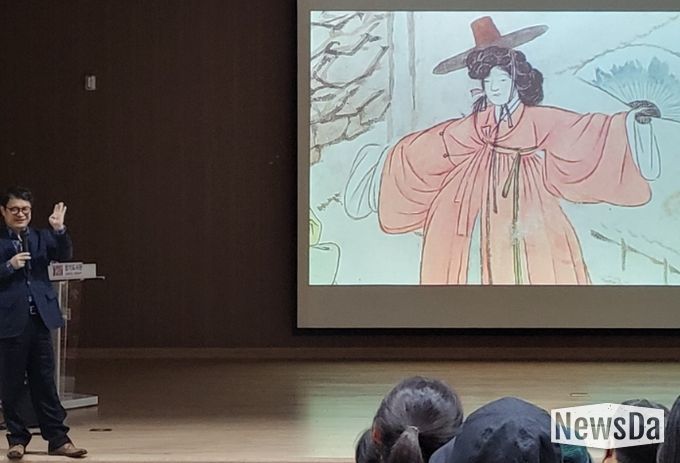 장기도서관 지혜학교 강연 모습