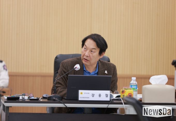 경기도의회 강웅철 의원