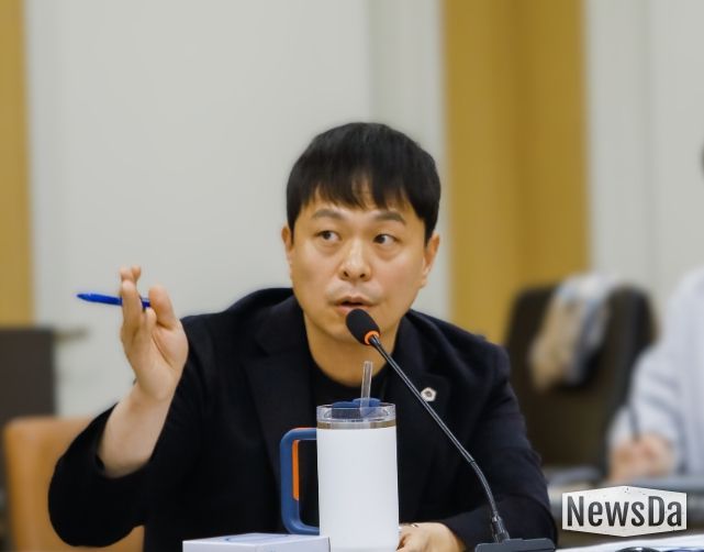 유영일(국민의힘, 안양5) 부위원장