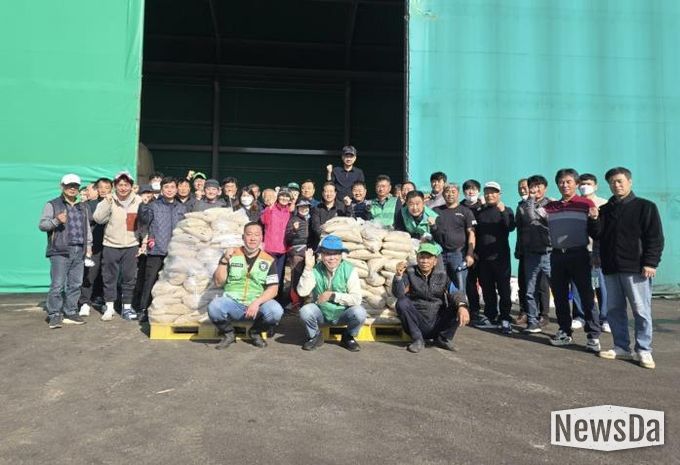 광주시 초월읍, 겨울철 강설 대비 제설제 주머니 2천개 제작 완료