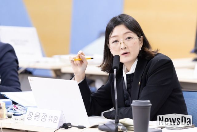 장윤정 의원(더불어민주당, 안산3)