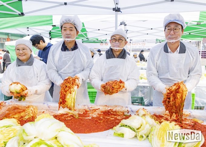 배정수 의장 김장담그기 봉사 활동