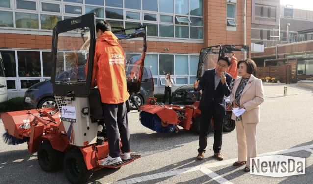 과천시, 폭설 대비 총력…제설 장비 확충하고 현장 실습 훈련 진행