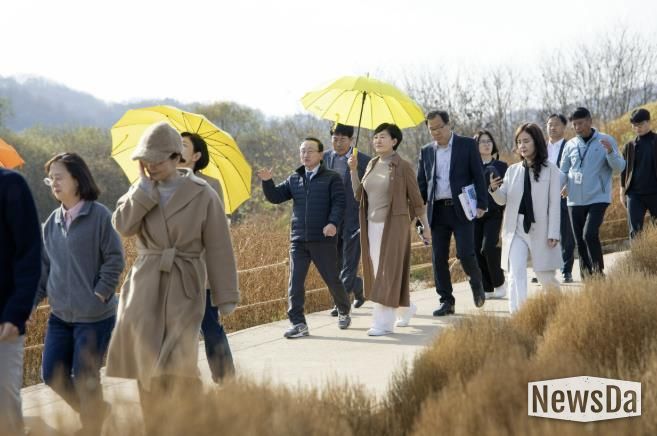 연천군, 경기도의회 의원 ‘임진강 댑싸리 정원’ 현지 확인