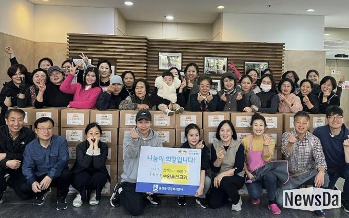 율전교회, 지역 취약계층 위해 수원시 장안구 율천동에 김장김치 100박스 전달