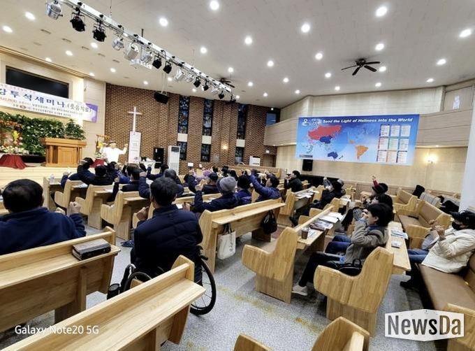 (사)한국신장장애인경기협회 광주지부, ‘건강 투석 세미나(웃음치료)’ 성료