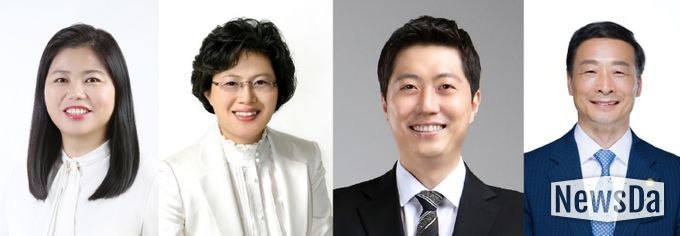 안산시의회가 24일 개회하는 제300회 제2차 정례회에서 의원발의 조례안 4건을 심의한다. 사진 왼쪽부터 조례안을 발의한 박은정 박은경 최찬규 한명훈 의원의 모습