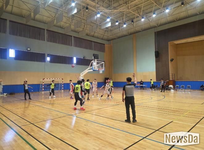 정읍 신태인 달군 코트의 열기… ‘제14회 정읍시장배 전국 농구대회’ 성료