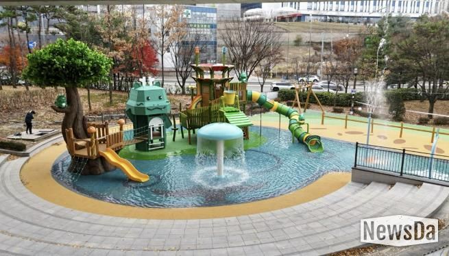 동백지구 늘찬근린공원 물놀이장 조성사업 현장 모습