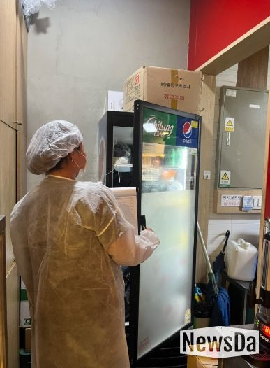 '2025년 하반기 위생등급 지정 음식점'을 대상으로 사후관리 점검을 실시하고 있다.