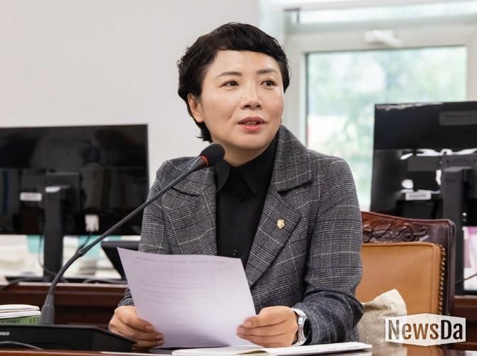 부천시의회 양정숙 의원, '알이백(RE100)' 개념과 기업 지원 내용을 조례에 담아