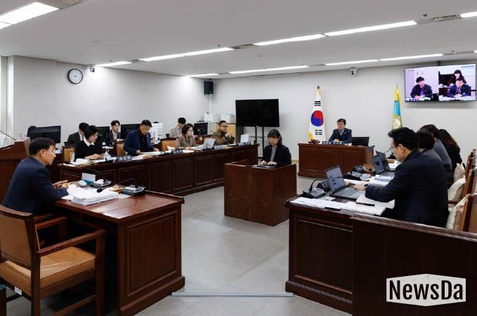 부천시의회 도시교통위원회, 2025년도 행정사무감사 마무리
