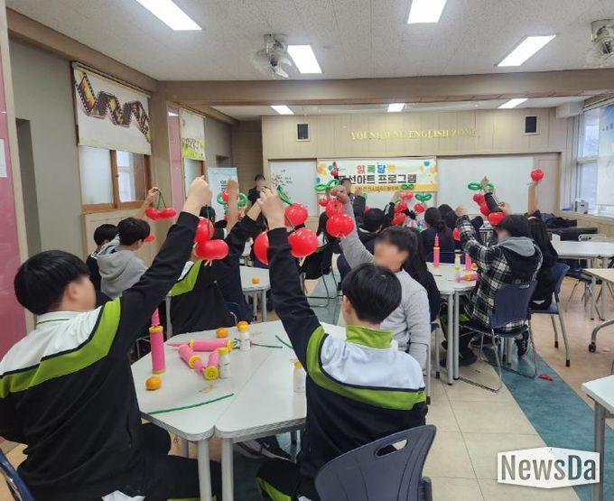 포천시 영중면 청소년지도협의회, 재능기부로 ‘찾아가는 풍선아트 프로그램’ 운영