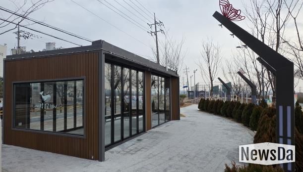파주시 문산읍, 사계절 기후대응 ‘노을길 쉼터’ 주민 첫 개방