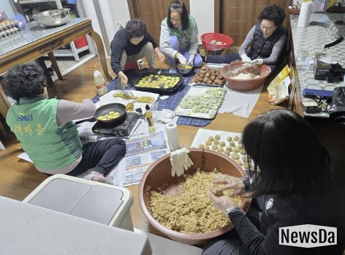 구리시 교문1동 새마을부녀회, 연말연시 맞아 ‘사랑의 떡국 나눔’ 실천