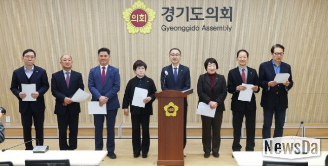 경기도의회 용인지역 도의원들, 용인 반도체 클러스터 흔들기 즉각 중단-정부는 명확한 입장 표명하라