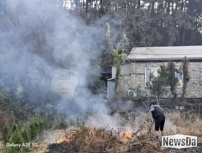 폐기물 불법소각 현장 사진