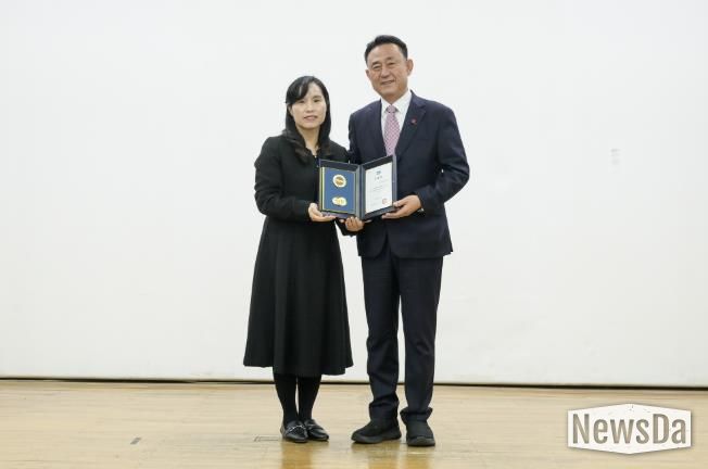 여주시육아종합지원센터, “2025년 경기도형 보육컨설팅 유공” 경기도지사 표창 수상