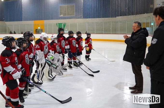 동계체전 아이스하키 광주 선수단 격려