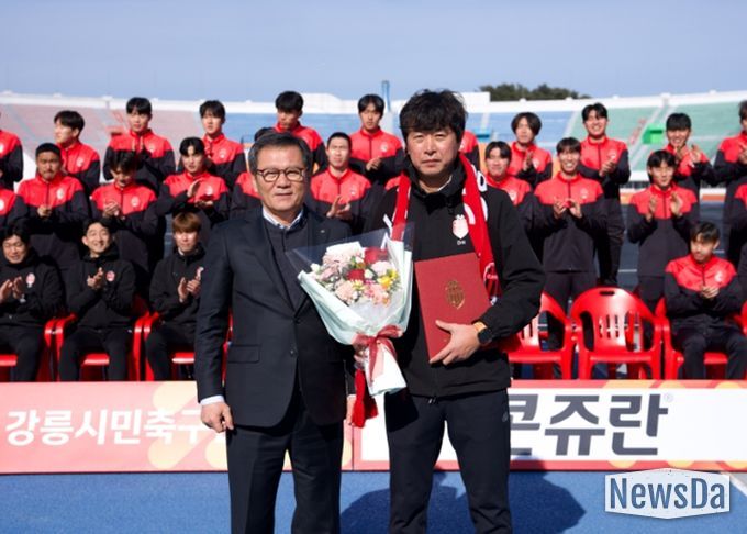 FC강릉 2026시즌 감독 체제 완성, 선수단 첫 공식 공개도 함께 진행