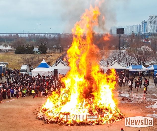 부산 북구 제31회 정월대보름 달맞이 행사 개최