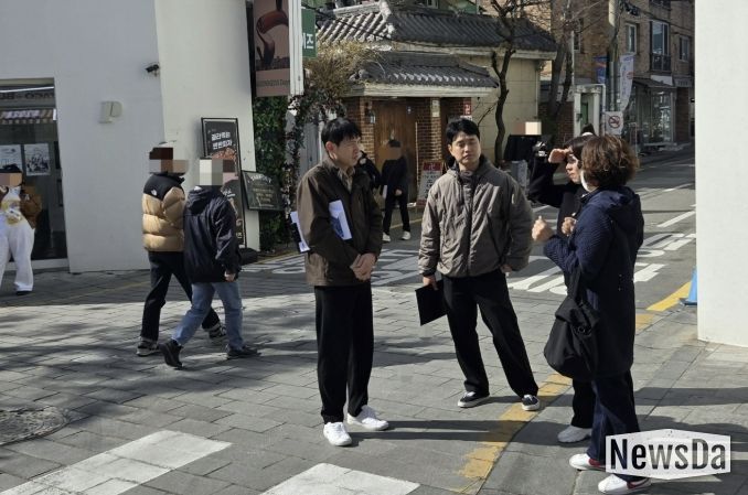 수원시 팔달구 행궁동, 일방통행 지정 위해 팔달경찰서와 '현장 속으로'...안전한 보행 환경 조성 박차