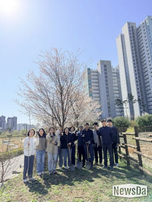 양주시 옥정1동, ‘나무에 이름 걸고, 청렴도 함께 심다’… 지역과 공직이 함께한 이색 캠페인