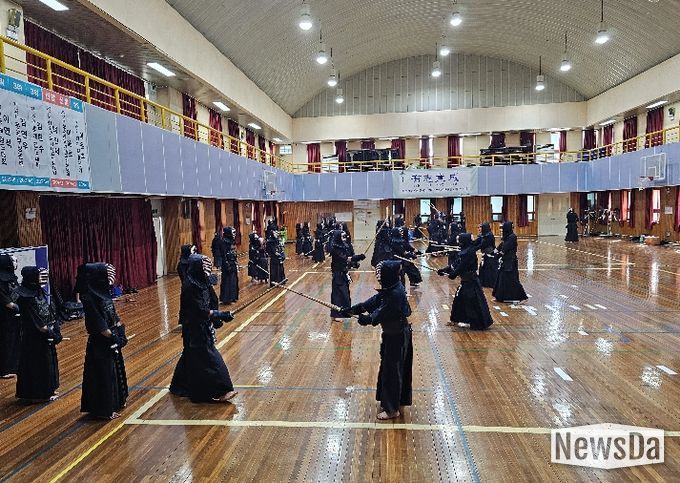 김해시체육회 검도단, 지역 꿈나무와 함께하는 ‘합동훈련’ 실시